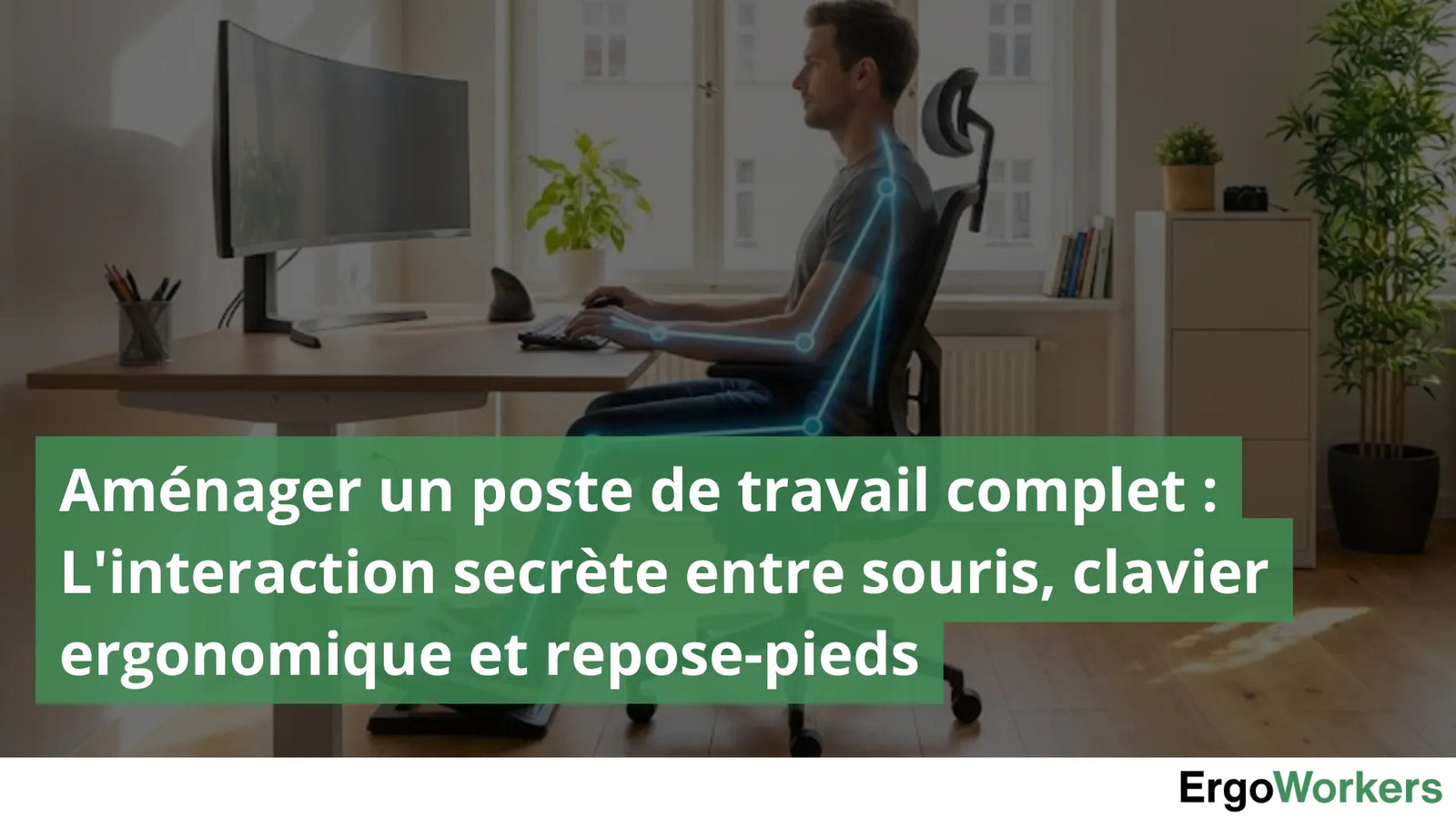 Employés en train de travailler sur un espace de travail ergonomique avec différents accessoires, ergonomique, notamment une souris, un clavier, un repose poignet, un repose pied ainsi qu'un siège ergonomique